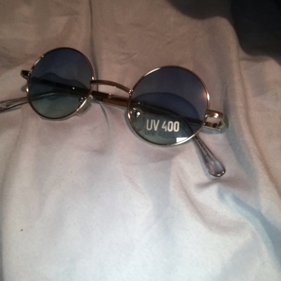 3 cute shades for $15,  total for all 3 is $15, $5 for 1 pair - Picture 2 of 4